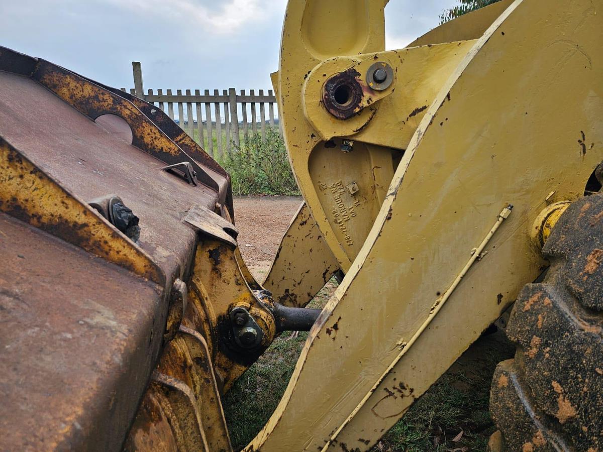 Used CATERPILLAR 966H FRONT END LOADER