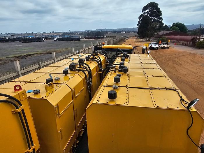 Used BELL B25D 6X6 FULLY EQUIPPED ARTICULATED SERVICE TRUCK/UNIT (RUNNER)