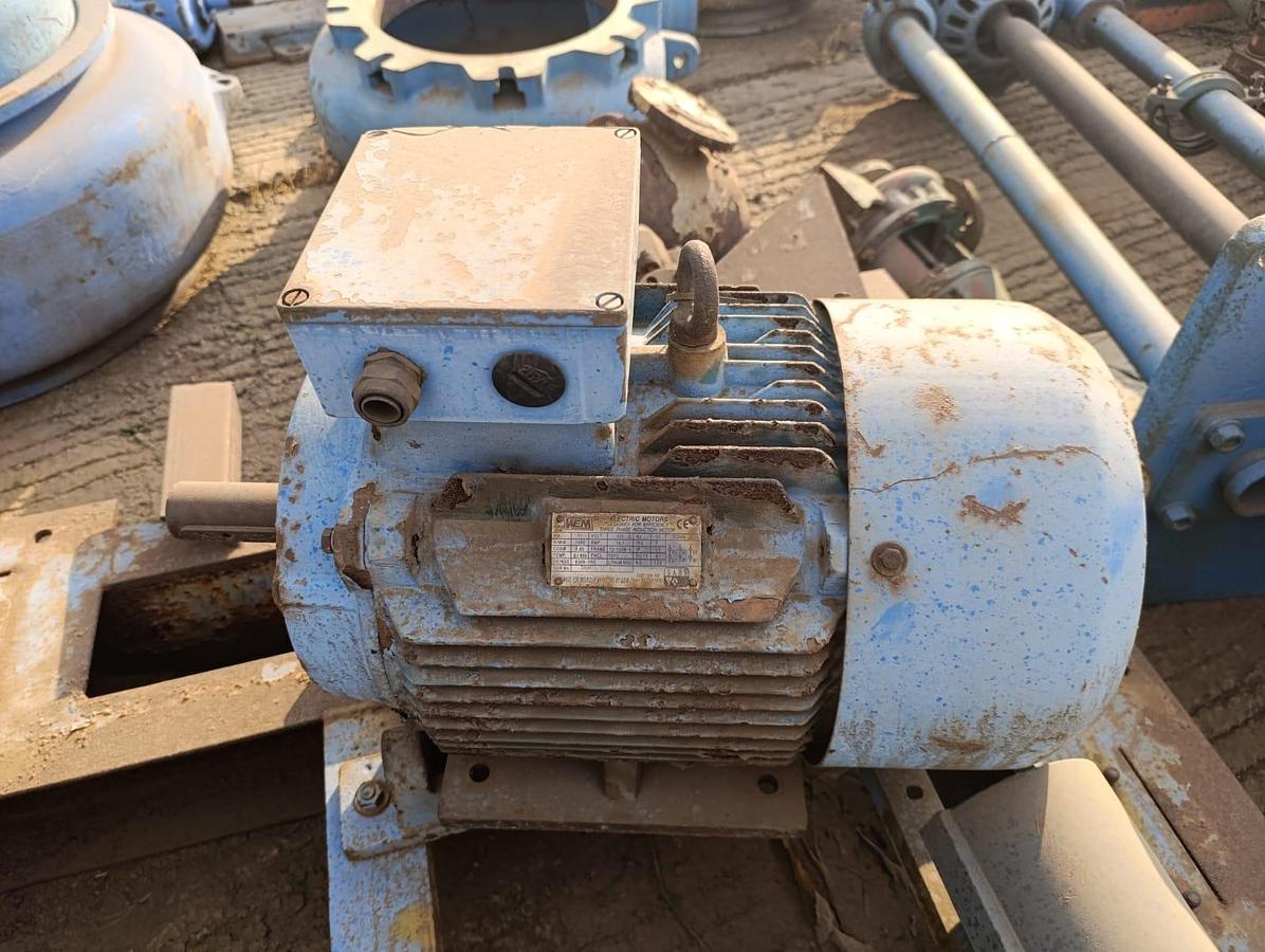 Used AIR COMPRESSOR WITH 11KW ELECTRIC MOTOR