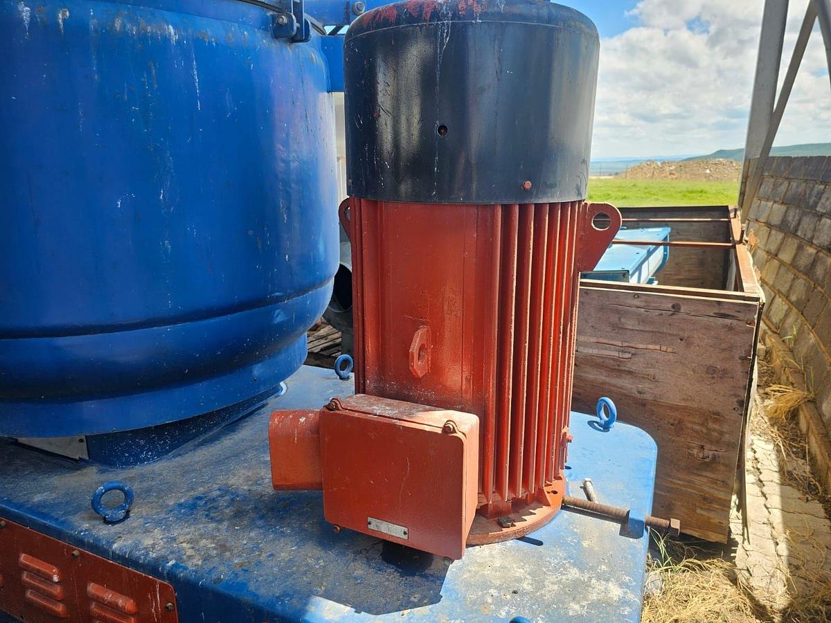 Used POT MIXER / BLENDER WITH ELECTRIC MOTOR