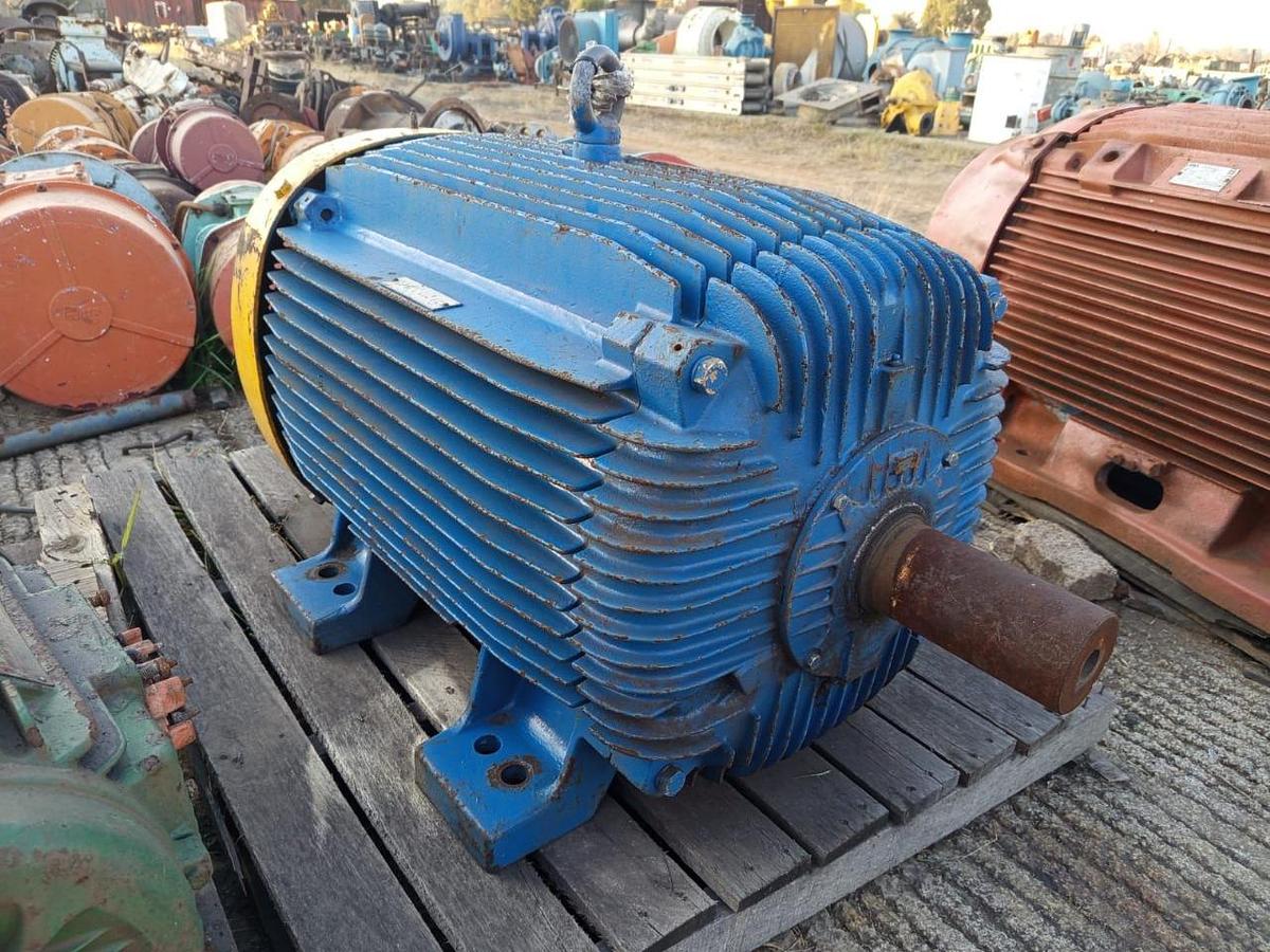 Used 132 KW INDUCTION MOTOR - USED CONDITION