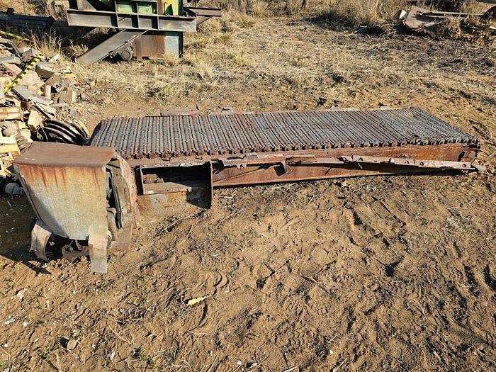 Used STEEL GRID BOILER FEEDER WITH ELECTRIC MOTOR