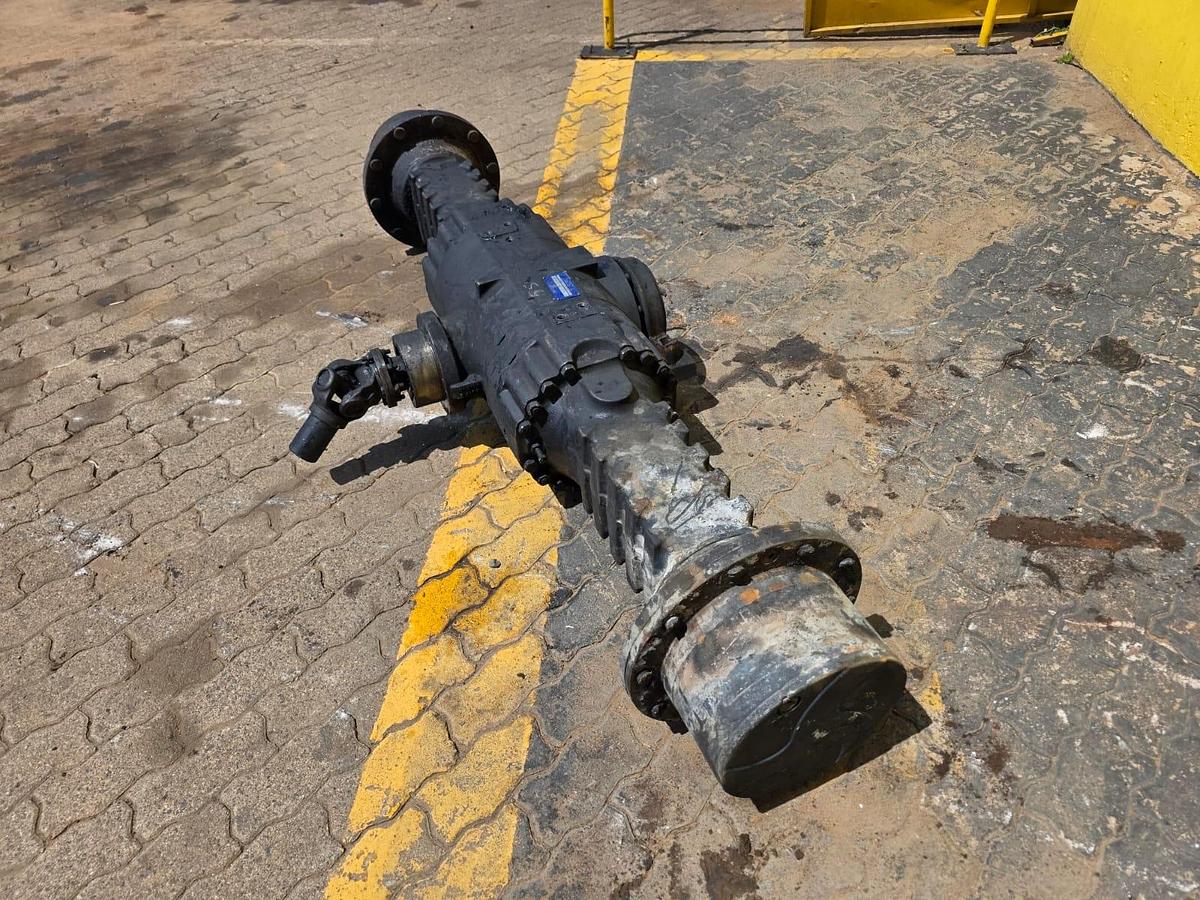 Used DANA SPICER BACK DIFF (USED)