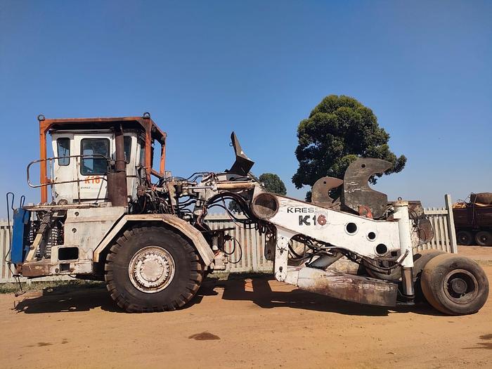 Used CATERPILLAR 621E KRESS SLAG POT CARRIER & TIPPER (RUNNER)