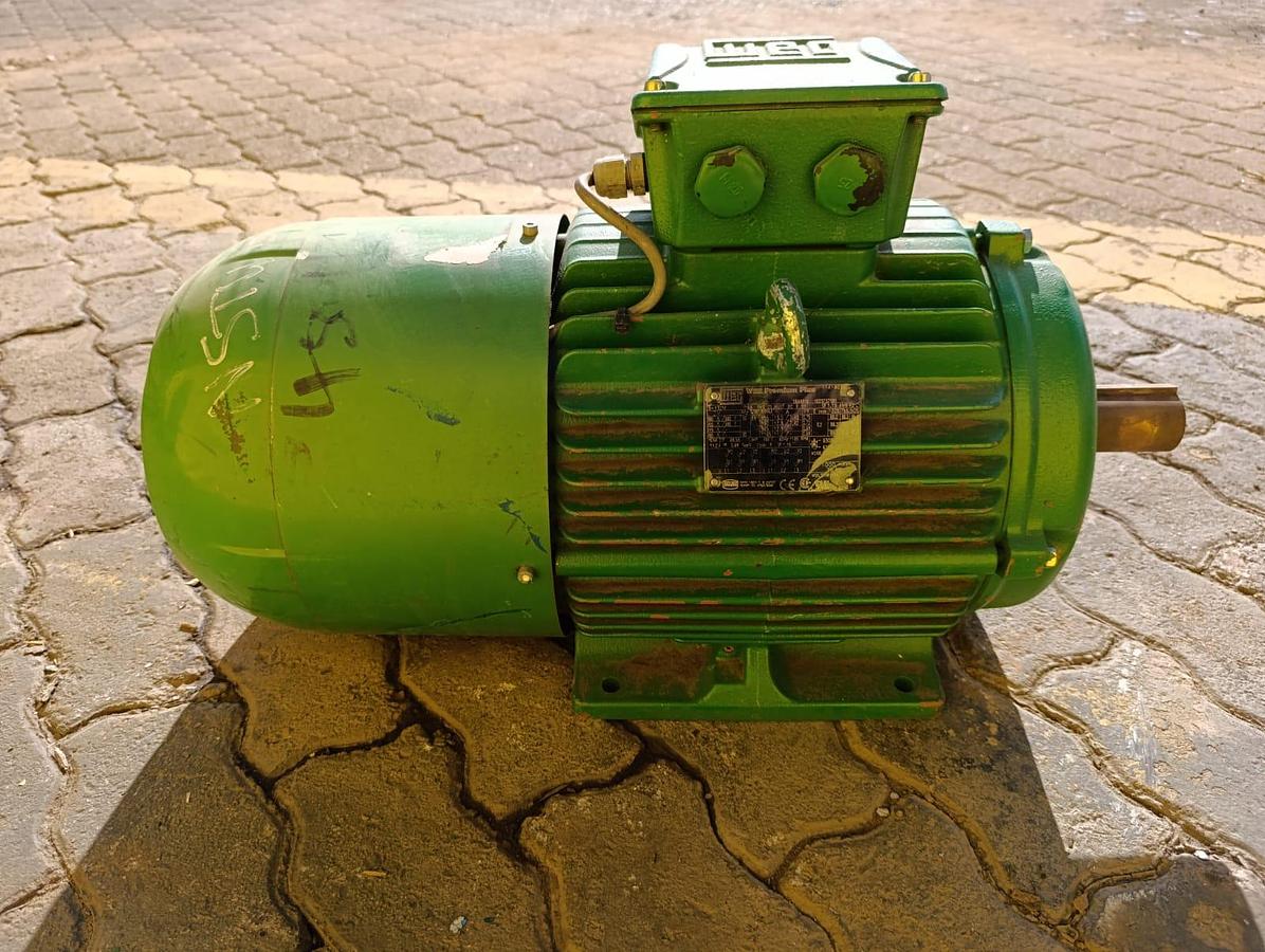 Used ELECTRIC MOTOR 5.5KW