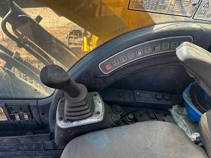 Used  JCB JS200SC EXCAVATOR (NON-RUNNER)