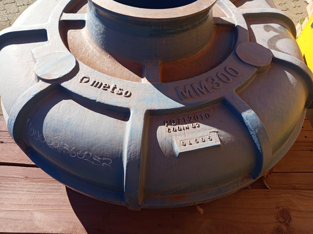 Used METSO PUMP 12/10 CASING ONLY