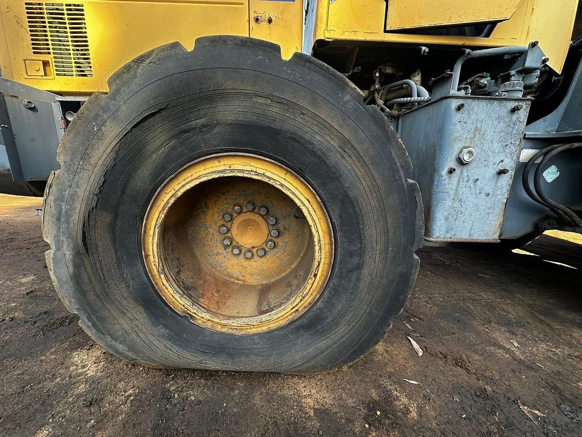 Used KOMATSU WA250-6 FRONT END LOADER - INOPERABLE