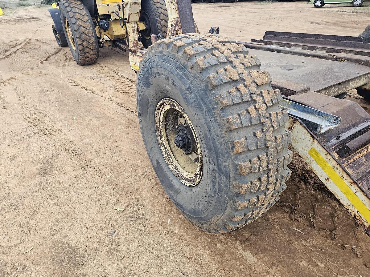 Used BELL TRACTOR WITH TRAILER