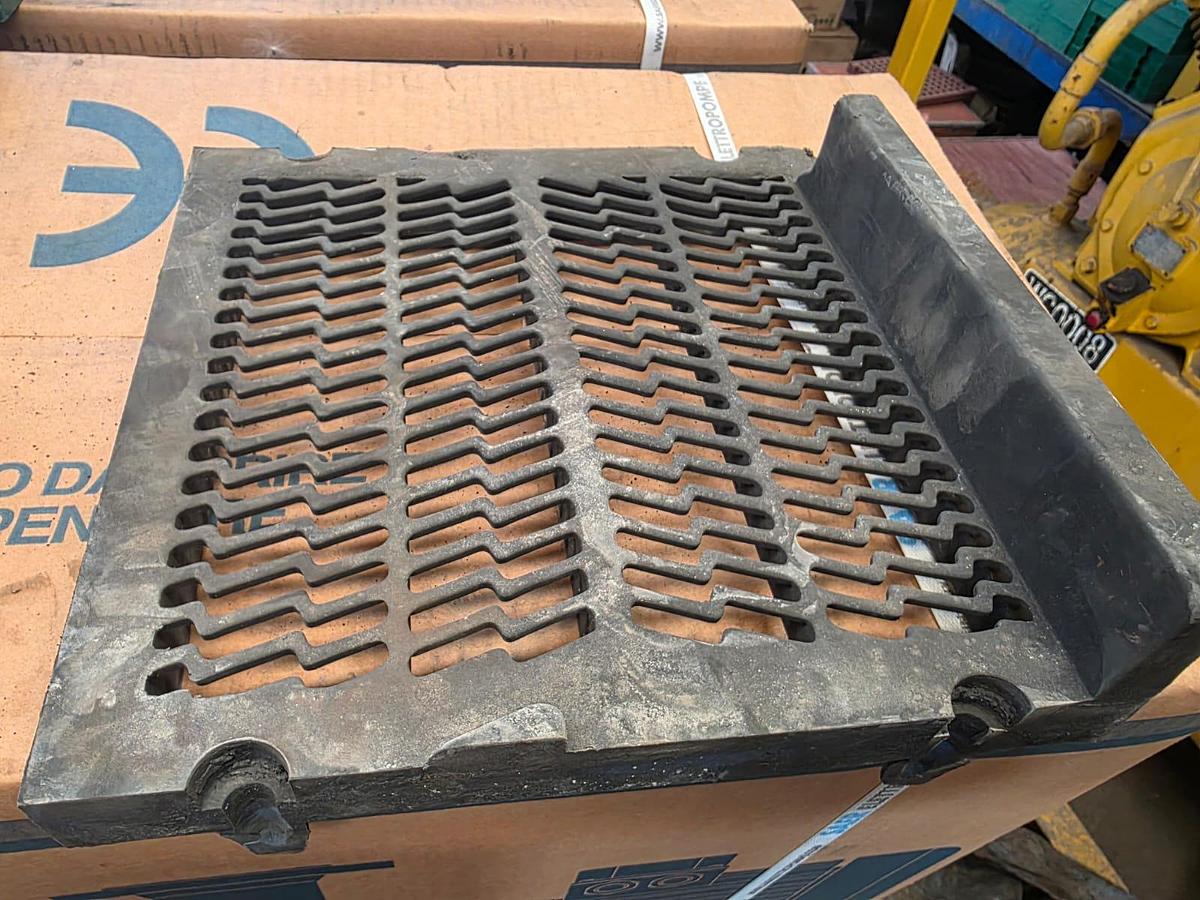 Used POLY DECK 4,5CM X 1CM