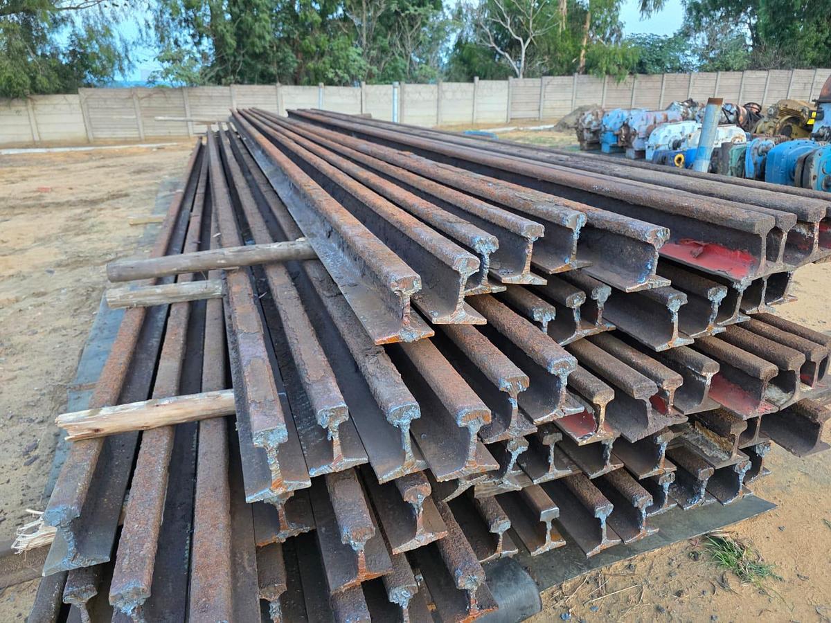 Used RAILWAY TRACKS(USED)