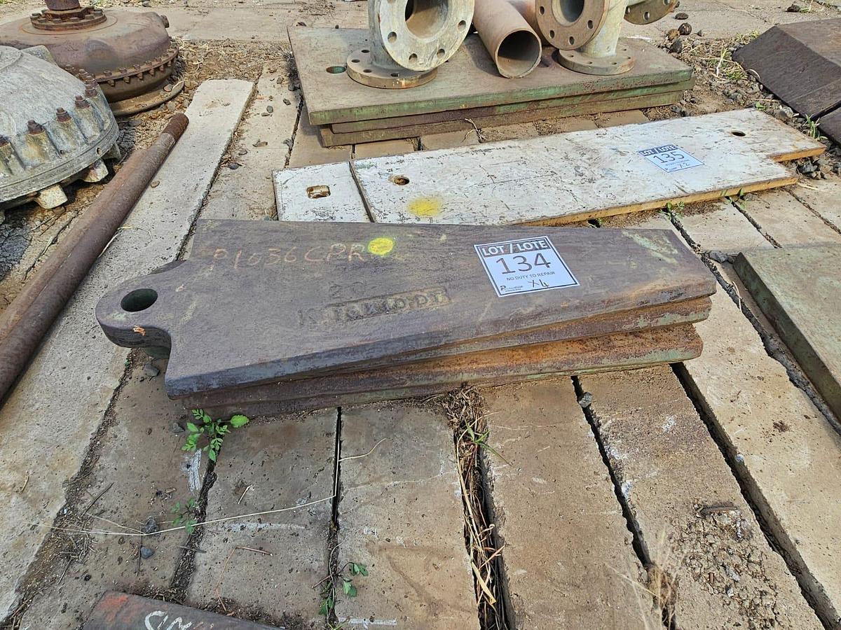 Used CRUSHER PLATES