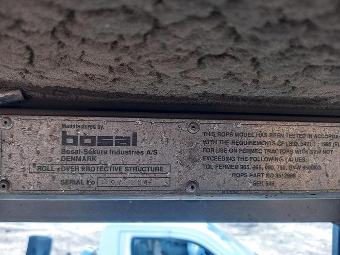 Used FERMEC 860 TLB (STRIPPED) (NON-RUNNER)