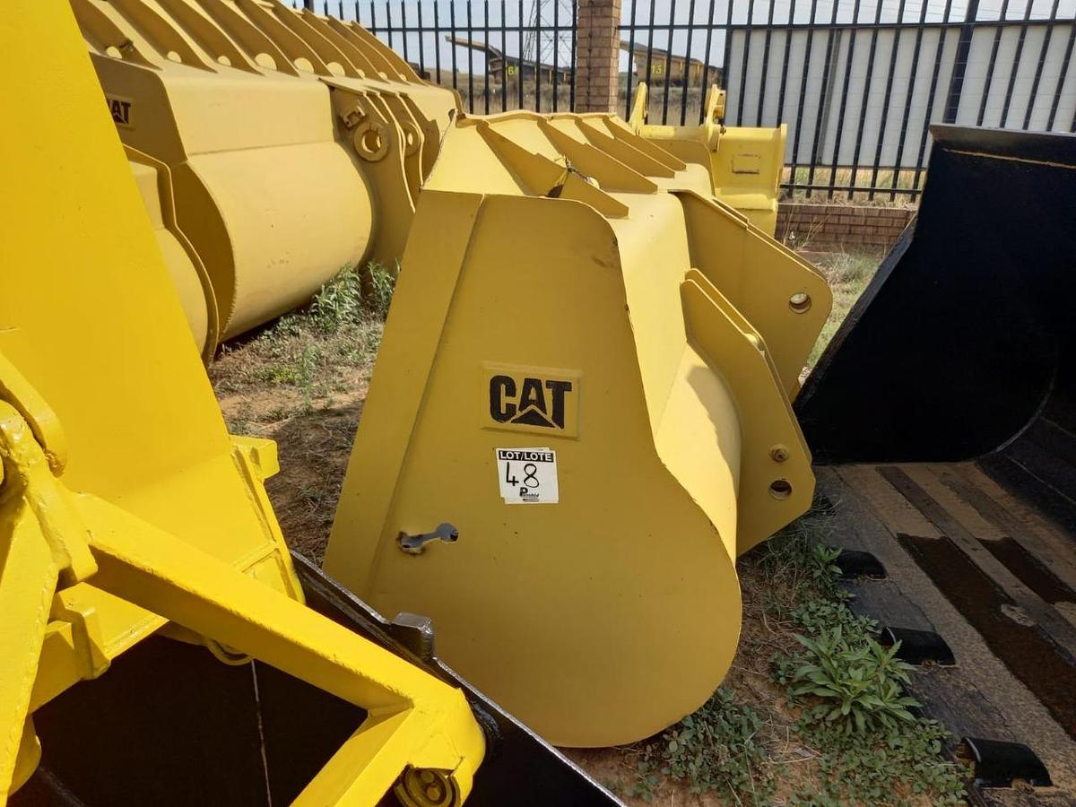 Used CAT FRONT END LOADER BUCKET