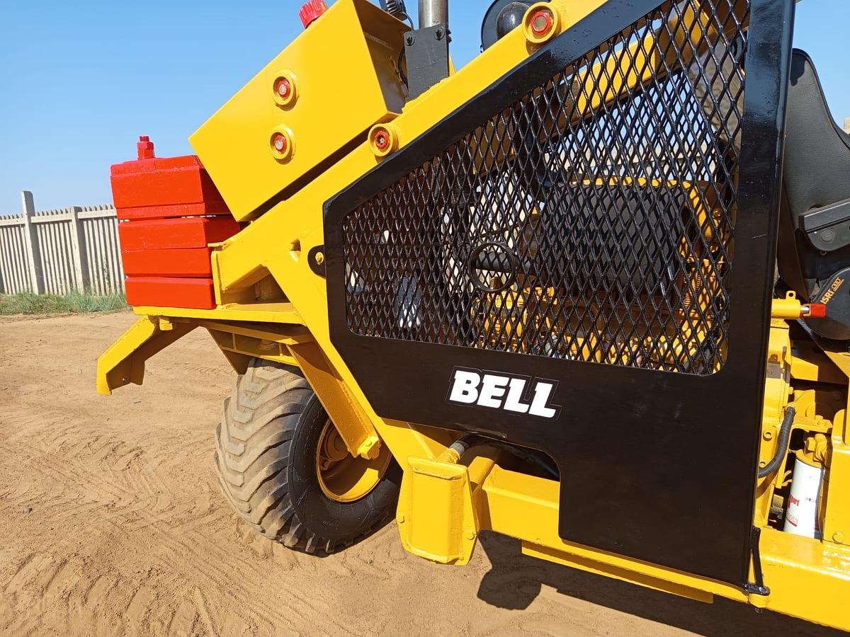 Used BELL 120 SUPER 2.75 TON ROUGH TERRAIN FORKLIFT(USED CONDITION)