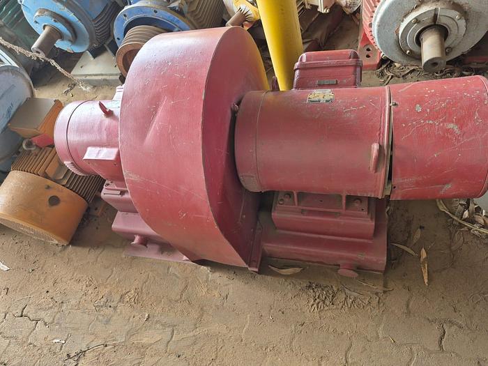 Used ANTON PILLER 10KW VIBRATING MOTOR