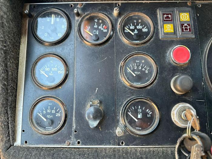 Used KRUPP KMK 5120 ALL TERRAIN 120 TON CRANE (RUNNER)