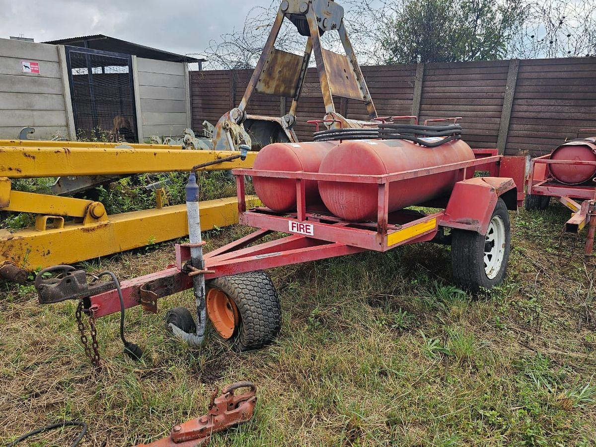 Used SINGLE AXLE 125 KG (2) DRY CHEMICAL POWDER FIRE EXTINGUISHER TRAILER