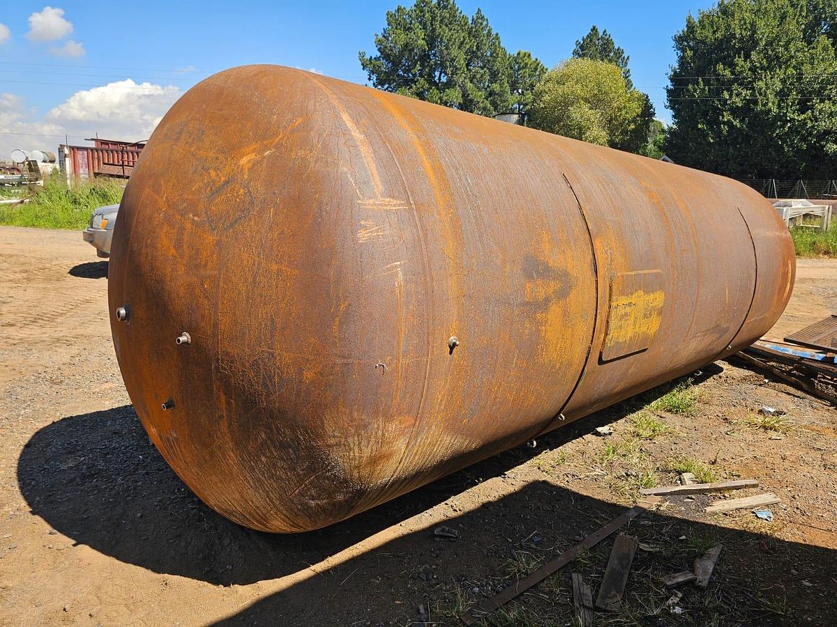 Used 19 000 LITER DIESEL TANK (USED)