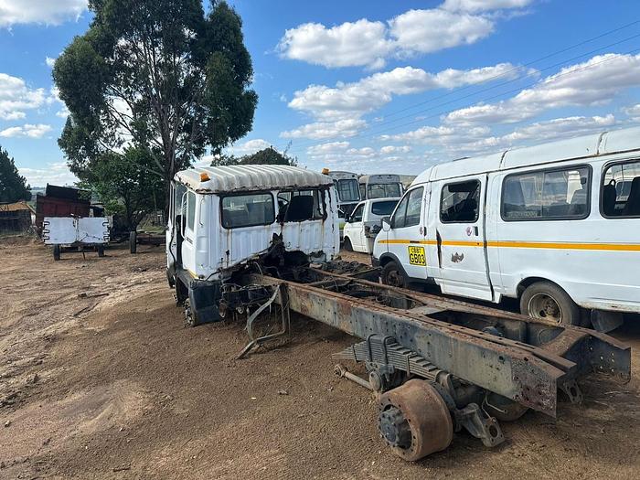 Used TOYOTA HINO TRUCK (STRIPPED) (NON-RUNNER)