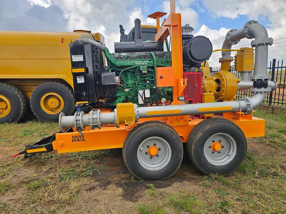 Used VOLVO PENTA DIESEL POWERED ENGINE AND 8" X 6" ROCKTUFF WATER PUMP ON TRAILER - OPERATIONAL