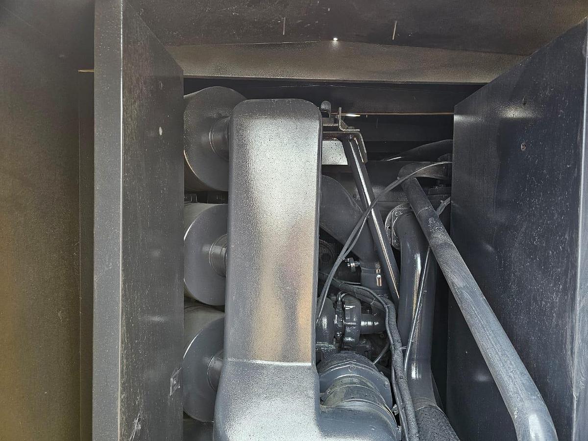Used ATLAS COPCO XAS 495 MOBILE COMPRESSOR WITH MERCEDES BENZ ENGINE - OPERATIONAL