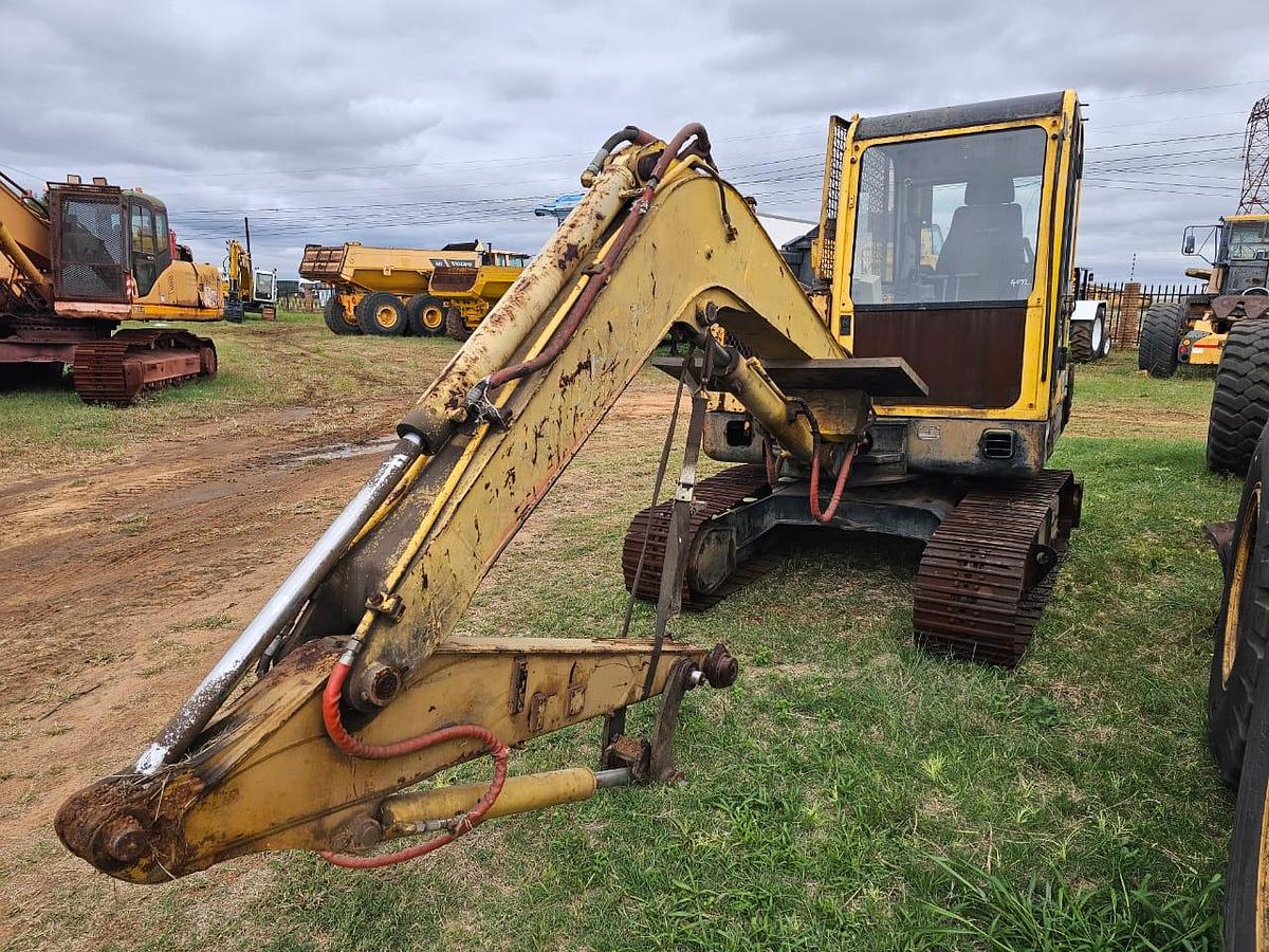 Used HYUNDAI ROBEX 55-7 EXCAVATOR