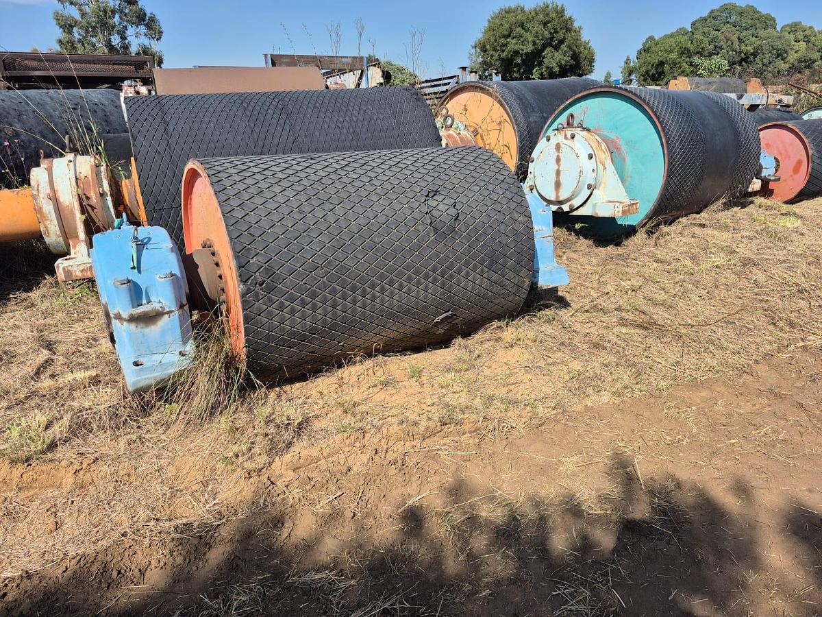 Used COMPLETE PULLEY WITH GEARBOX 