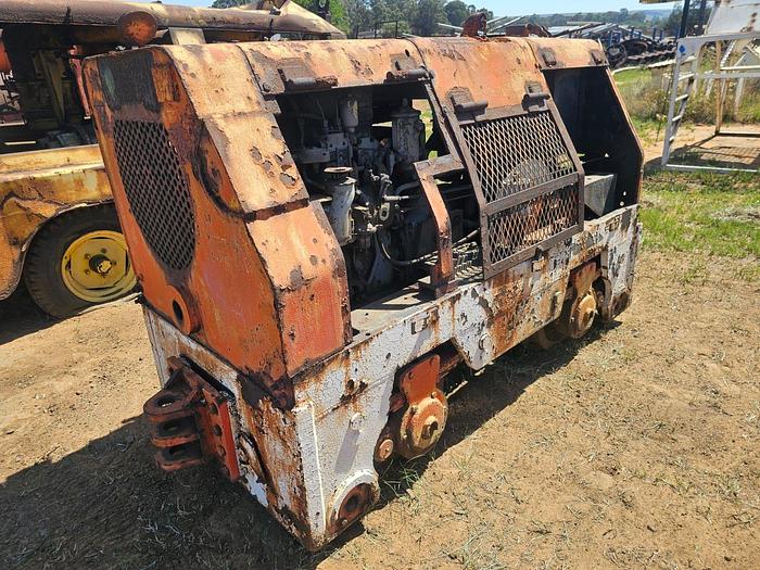 Used LOCOMOTIVE (NOT TESTED)