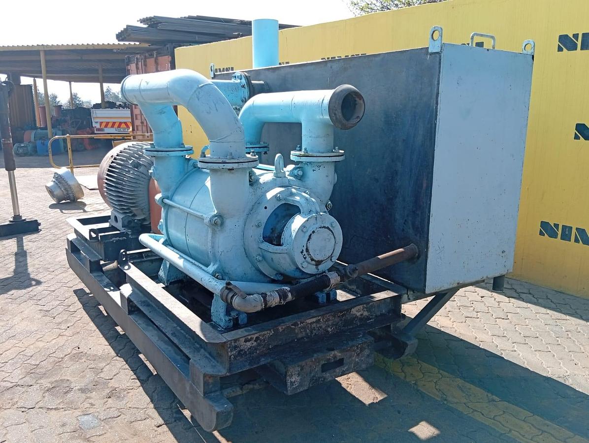 Used ELECTRIC VACUUM WITH DOUBLE TRACK WHEELS