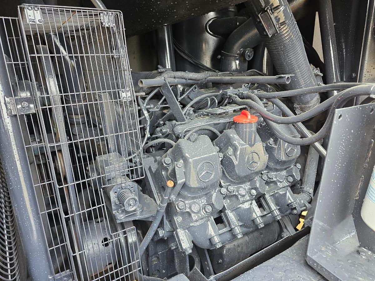 Used ATLAS COPCO XAS 495 MOBILE COMPRESSOR WITH MERCEDES BENZ ENGINE - OPERATIONAL