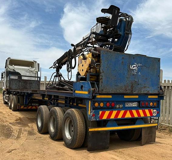 Used 1 X TRI-AXLE FLAT DECK TRAILER WITH KENNIS 3.2 TON DIESEL POWERED BRICK CRANE & GRAB (TRUCK NOT INCLUDED)