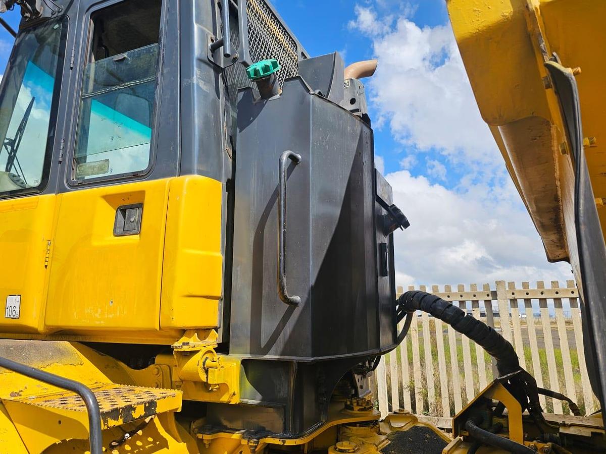Used BELL B20D 6X4 ARTICULATED DUMP TRUCK