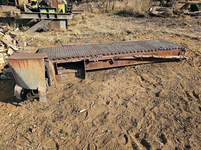 Used STEEL GRID BOILER FEEDER WITH ELECTRIC MOTOR