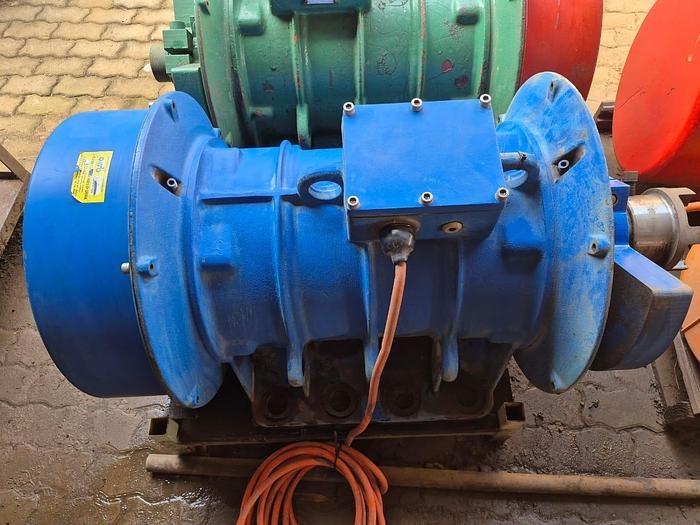 Used OMB VIBRATORS 16.1KW 3 PHASE VIBRATING MOTOR