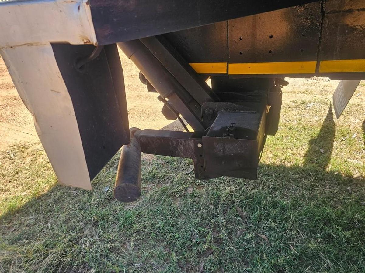 Used INSULATED TRUCK TRAILER - OPERATIONAL - WITH NATIS - TRUCK NOT INCLUDED