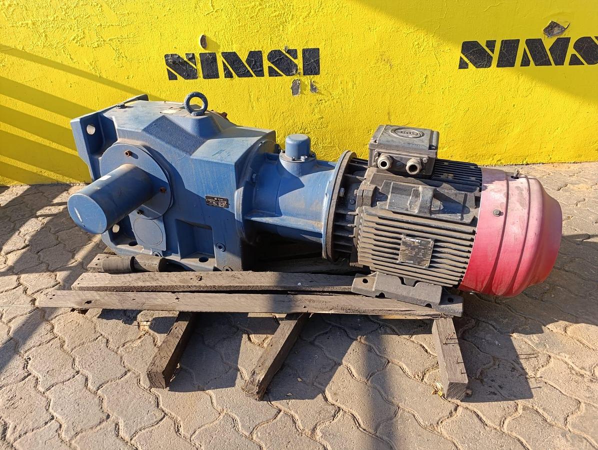 Used POWERPACK GEARBOX WITH ELECTRIC MOTOR