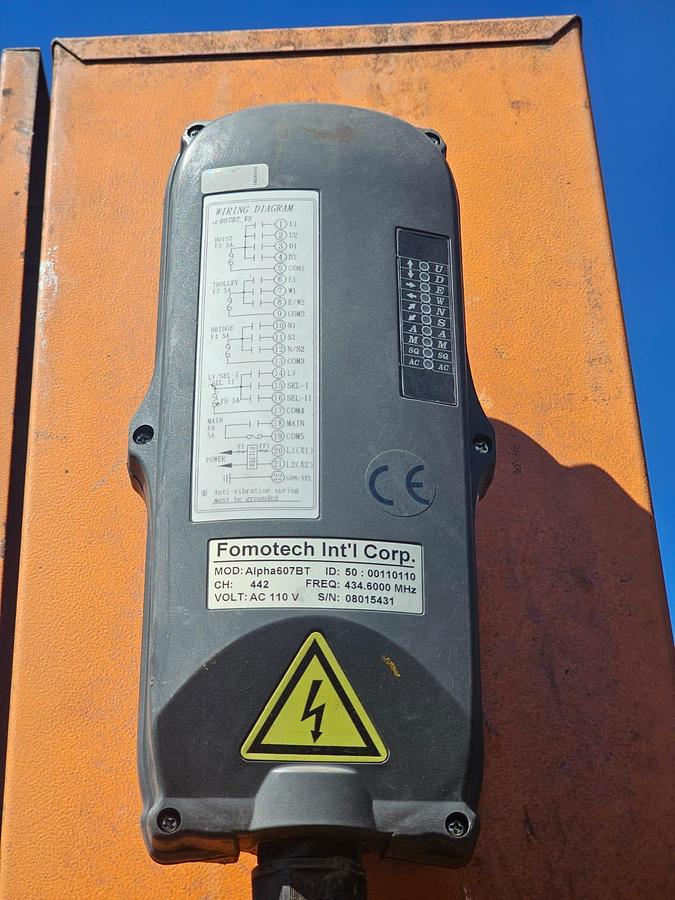 Used 5 TON OVERHEAD CRANE WITH REMOTE 2 X ELECTRIC 7.5 KW ELECTRIC MOTORS AND GEARBOX REMOTE GENERAL INFORMATION S