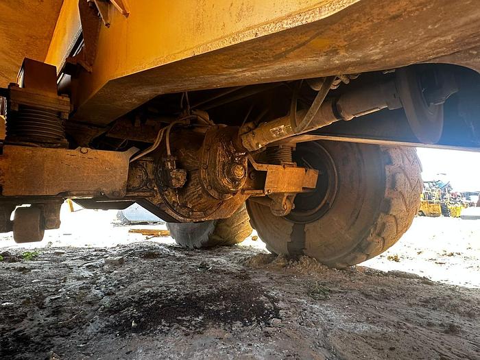 Used BELL B50D 6X6 WATER BOWSER (NON-RUNNER)