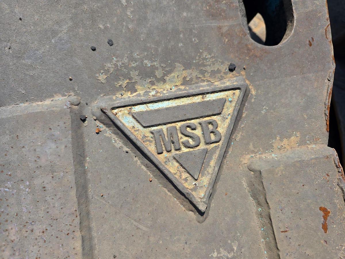 Used MSB HYDRALIC PECKERS BIG & SMALL (USED)