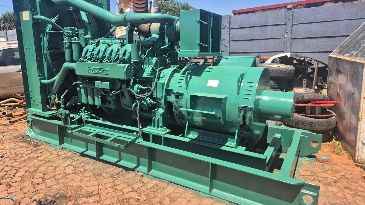 Used 1500 KVA ROLLS ROYCE 525V GENERATOR - OPERATIONAL CONDITION