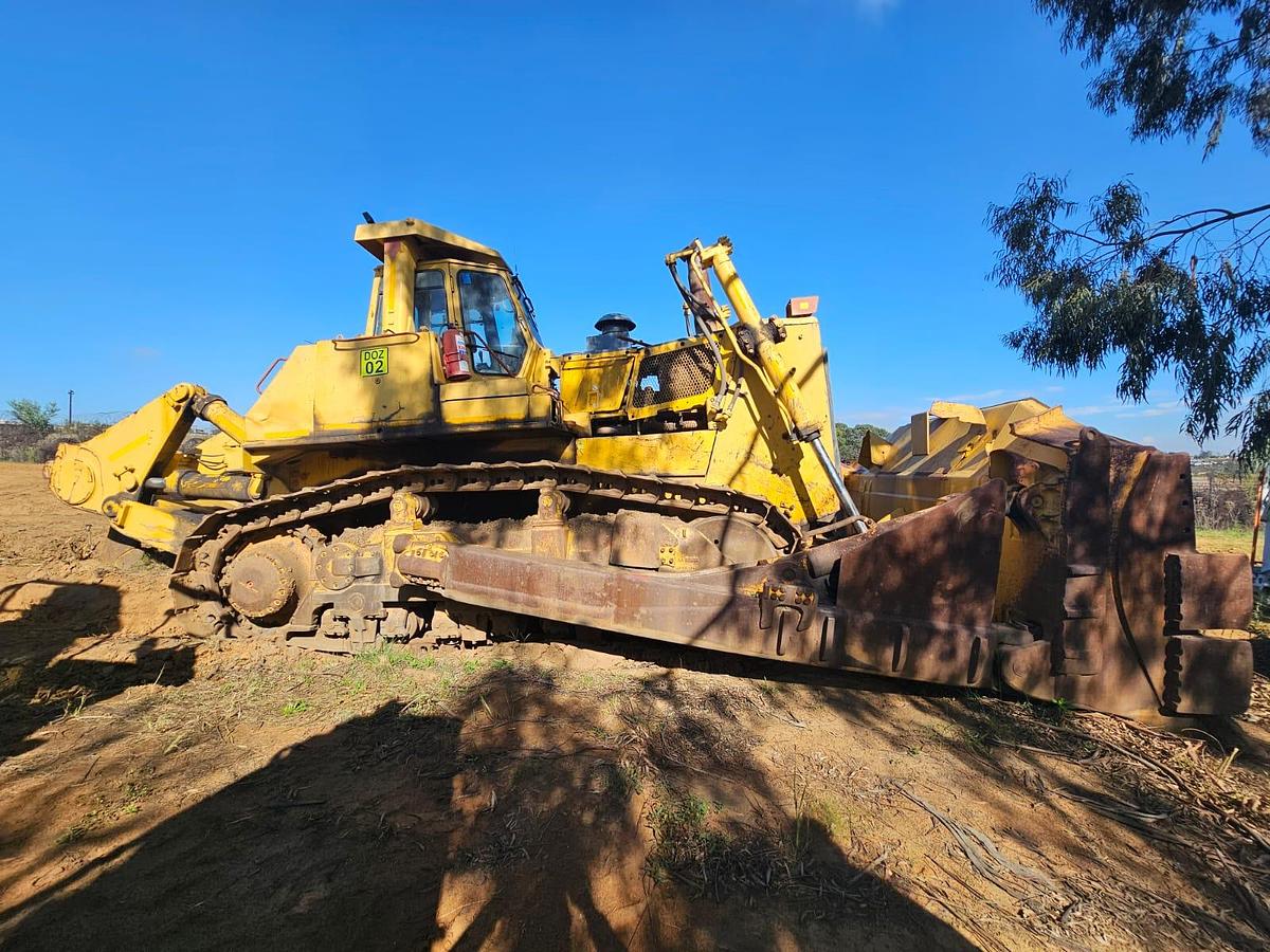 Used D375A KOMATSU DOZER (STRIPPING)