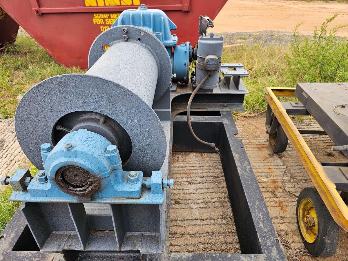 Used WINCH WITH BEW GEARBOX