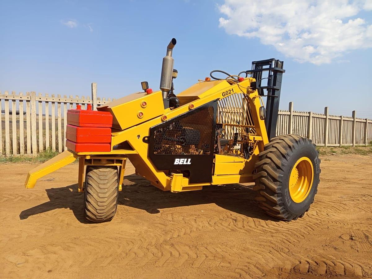 Used BELL 120 SUPER 2.75 TON ROUGH TERRAIN FORKLIFT(USED CONDITION)