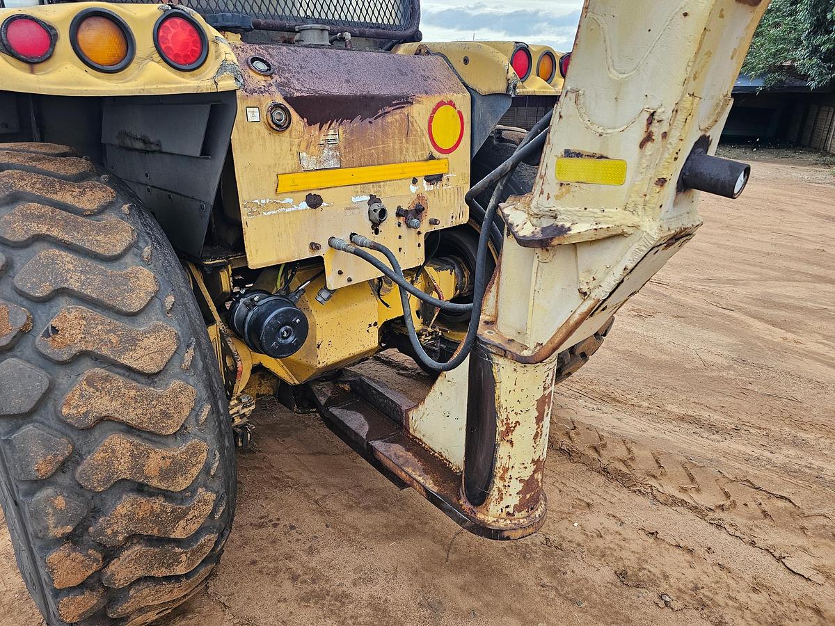 Used BELL TRACTOR WITH TRAILER