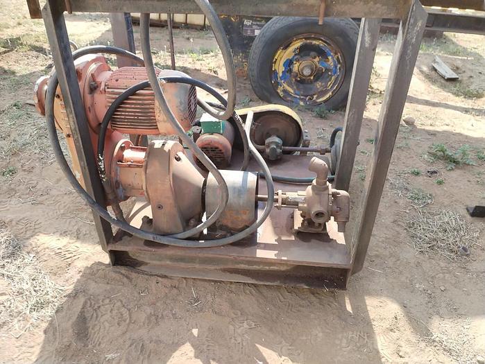 Used ASPHALT TAR MIXER WITH FEEDER BIN, MOTORS AND FLAME HEATER