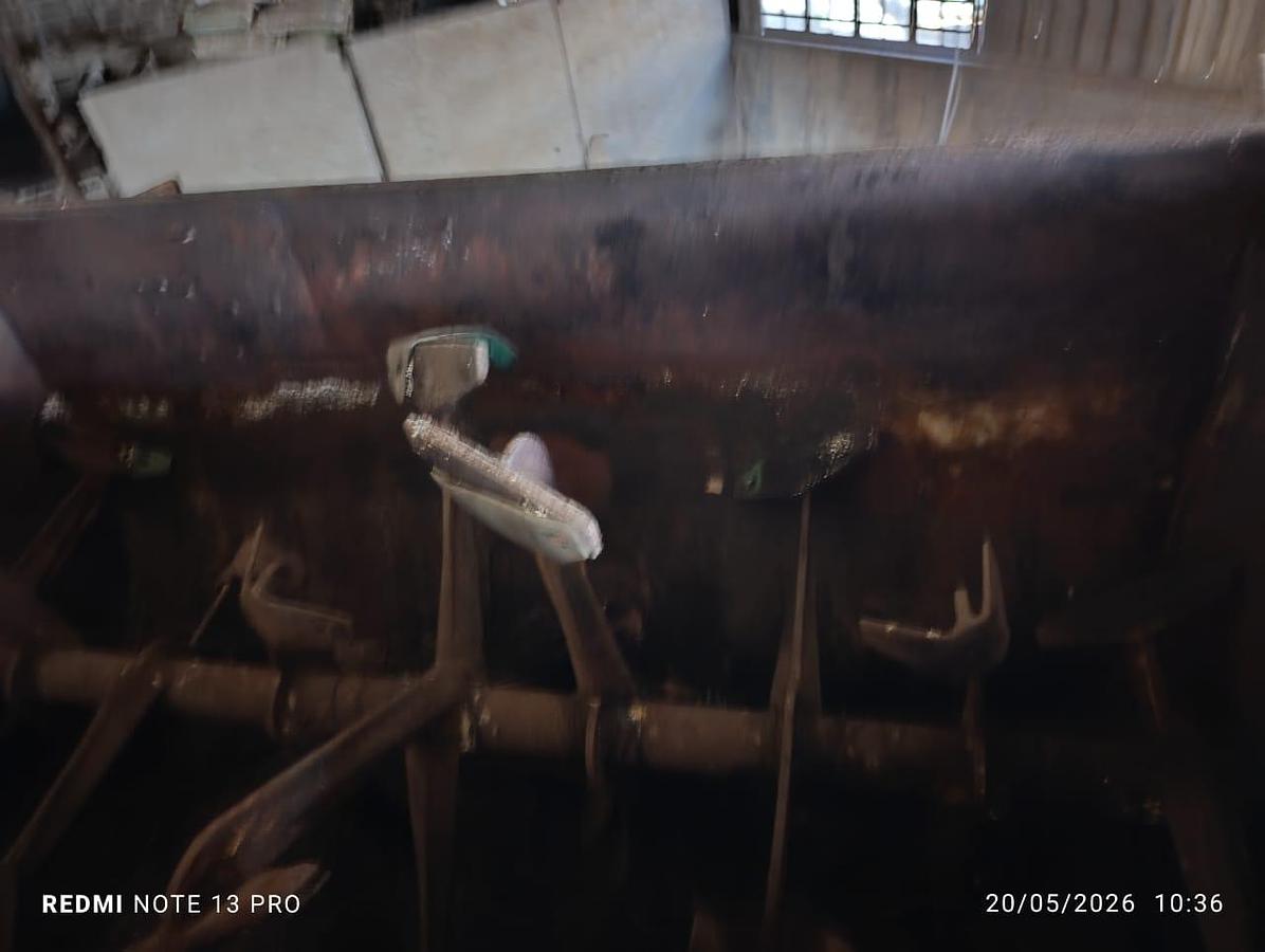 Used PADDLE MIXER WITH CONVEYOR STRUCTURES