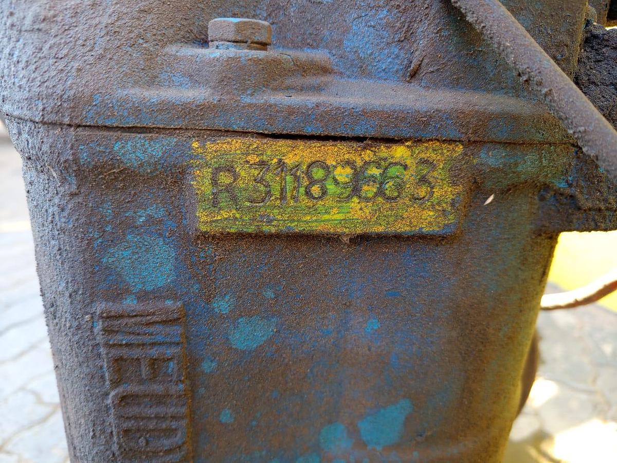 Used SUBMERSIBLE PUMP (NO PLATE)