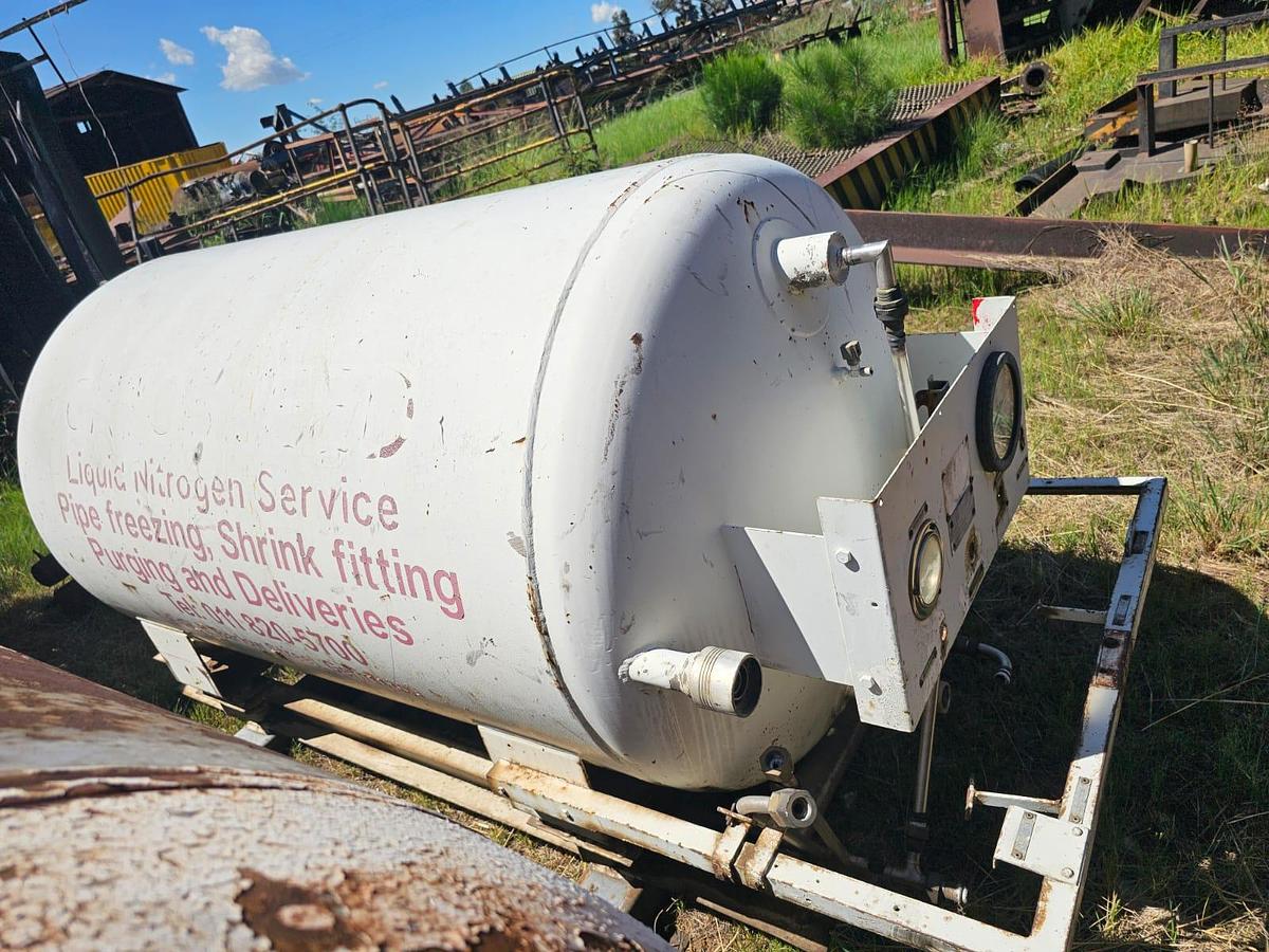 Used 1500 LITER LIQUID NITROGEN TANK(USED)
