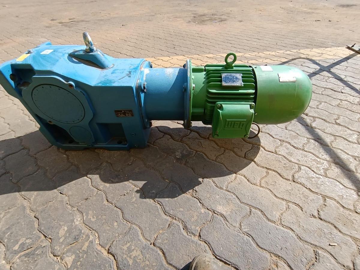 Used BMG GEARBOX WITH ELECTRIC MOTOR 5.5KW
